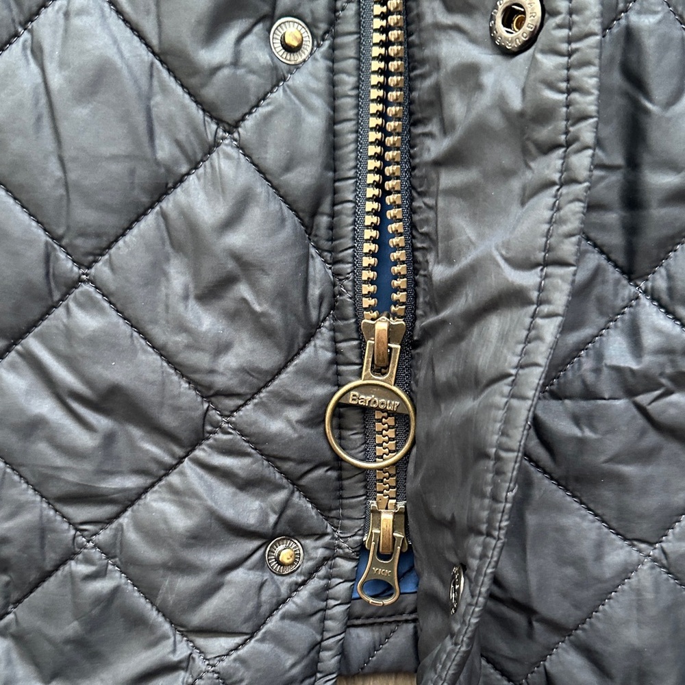 Barbour Quilted Black Jacket - Picture 10 of 10
